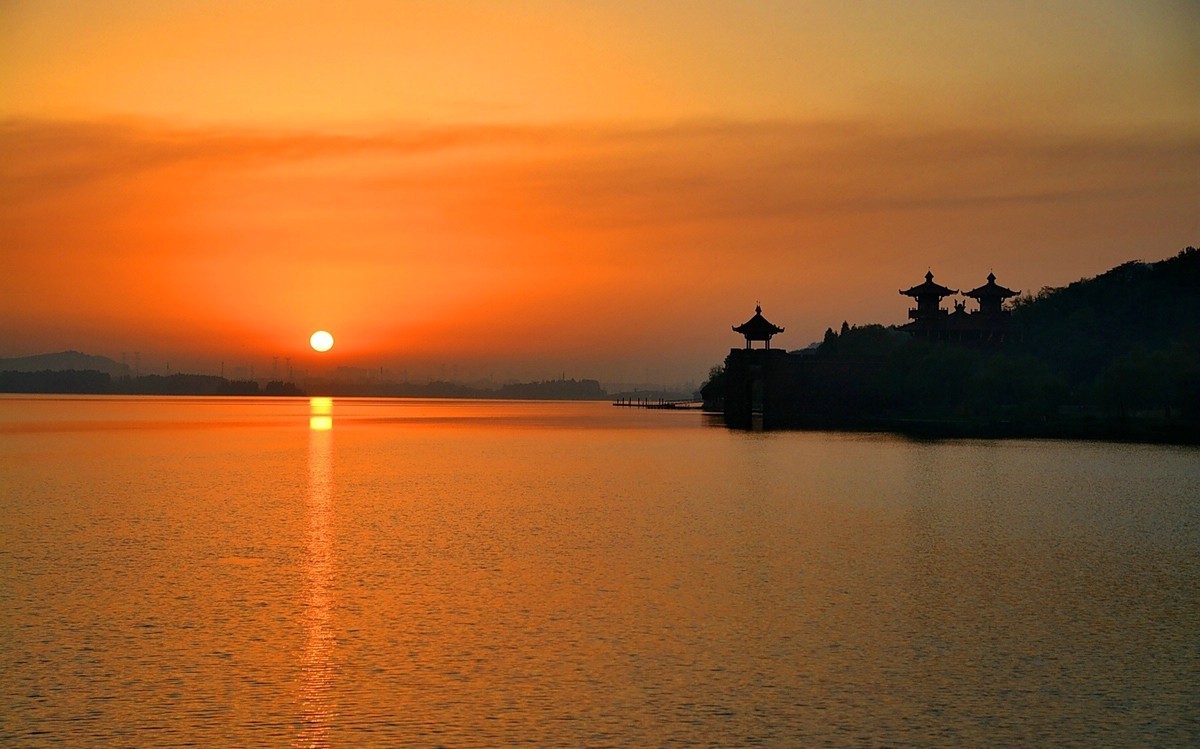 分享东湖日出