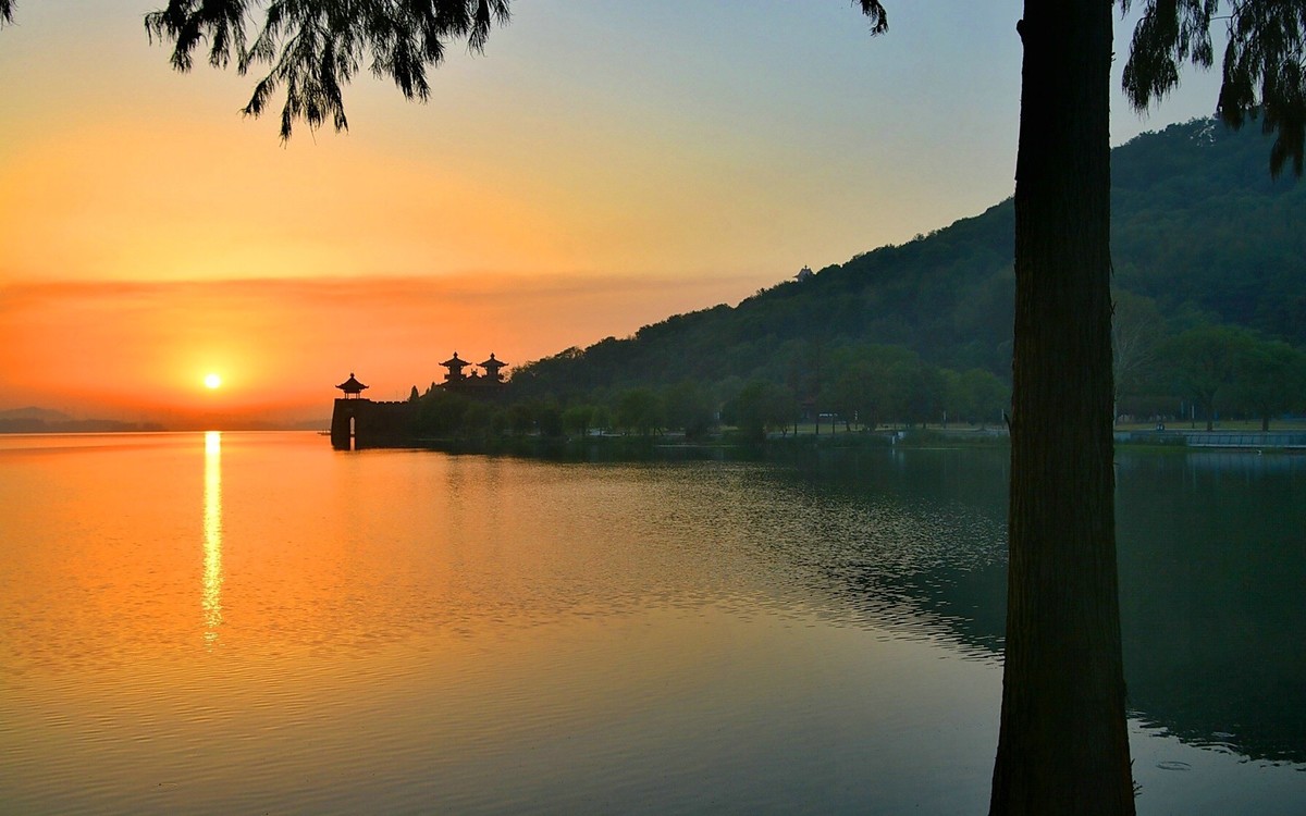 分享东湖日出
