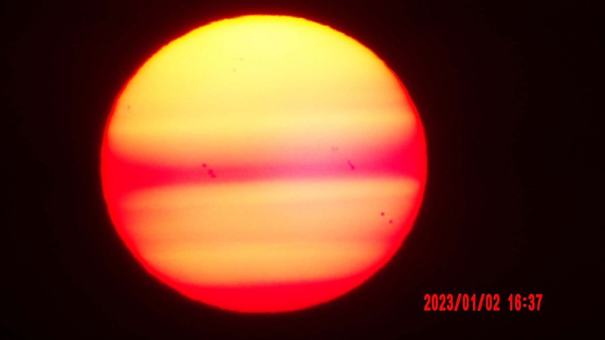 新年新貌落日暖心