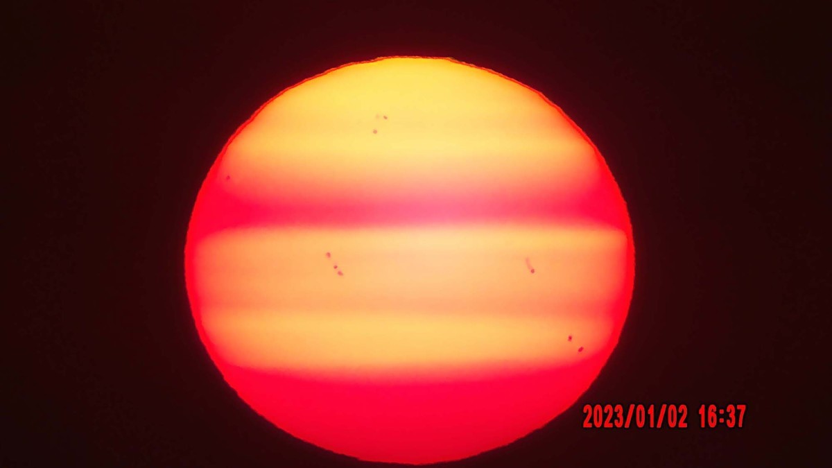 新年新貌落日暖心