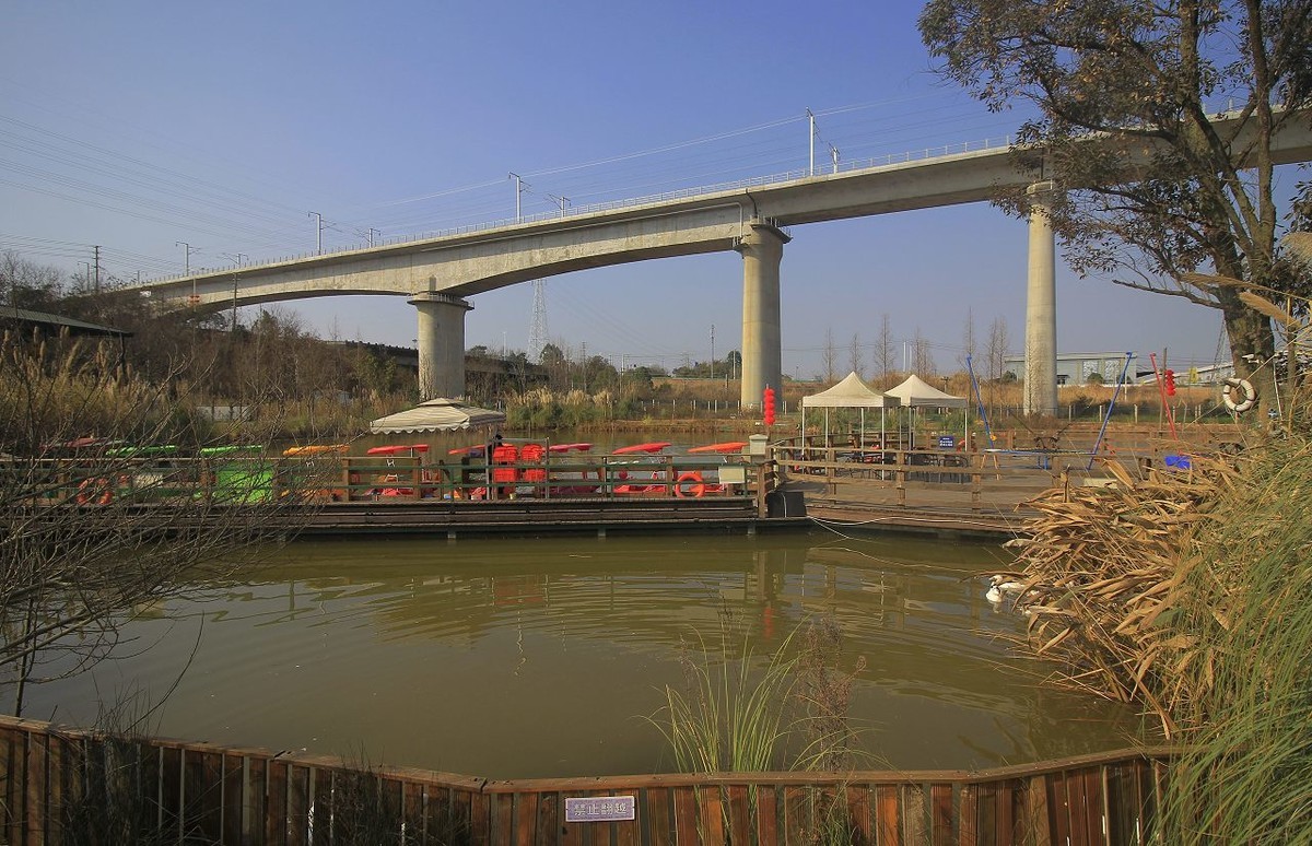 成都郊区新开张的儿童乐园——趣萌森林