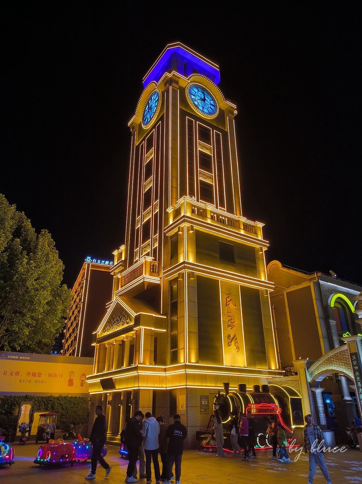 【连云港旅行纪实】老街区夜市很热闹