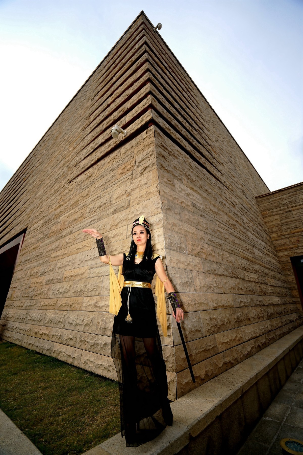 盘龙城遗址公园的美女！