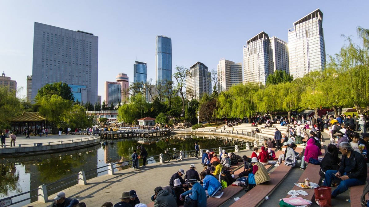 250504 劳 动 公 园