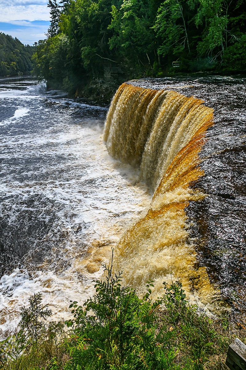 加拿大、美国游记（112）：（美）密歇根州 · 画岩湖滨景区 · 琥珀瀑布