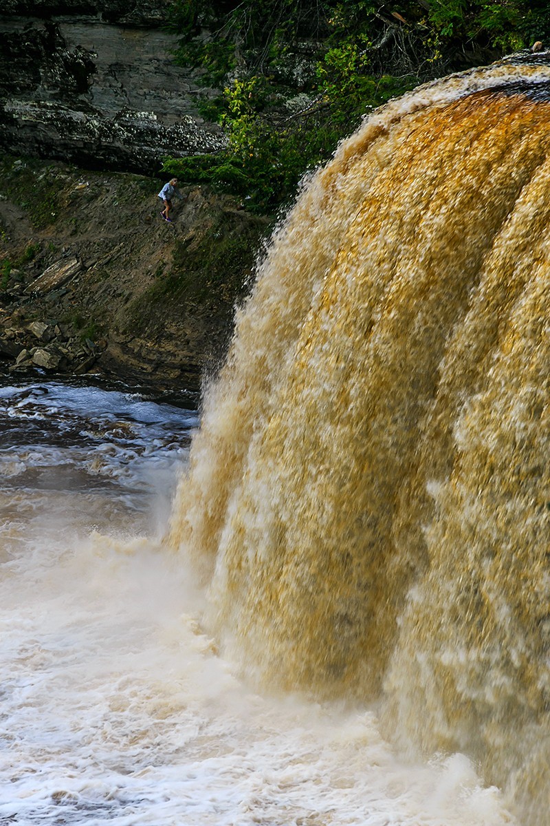 加拿大、美国游记（112）：（美）密歇根州 · 画岩湖滨景区 · 琥珀瀑布