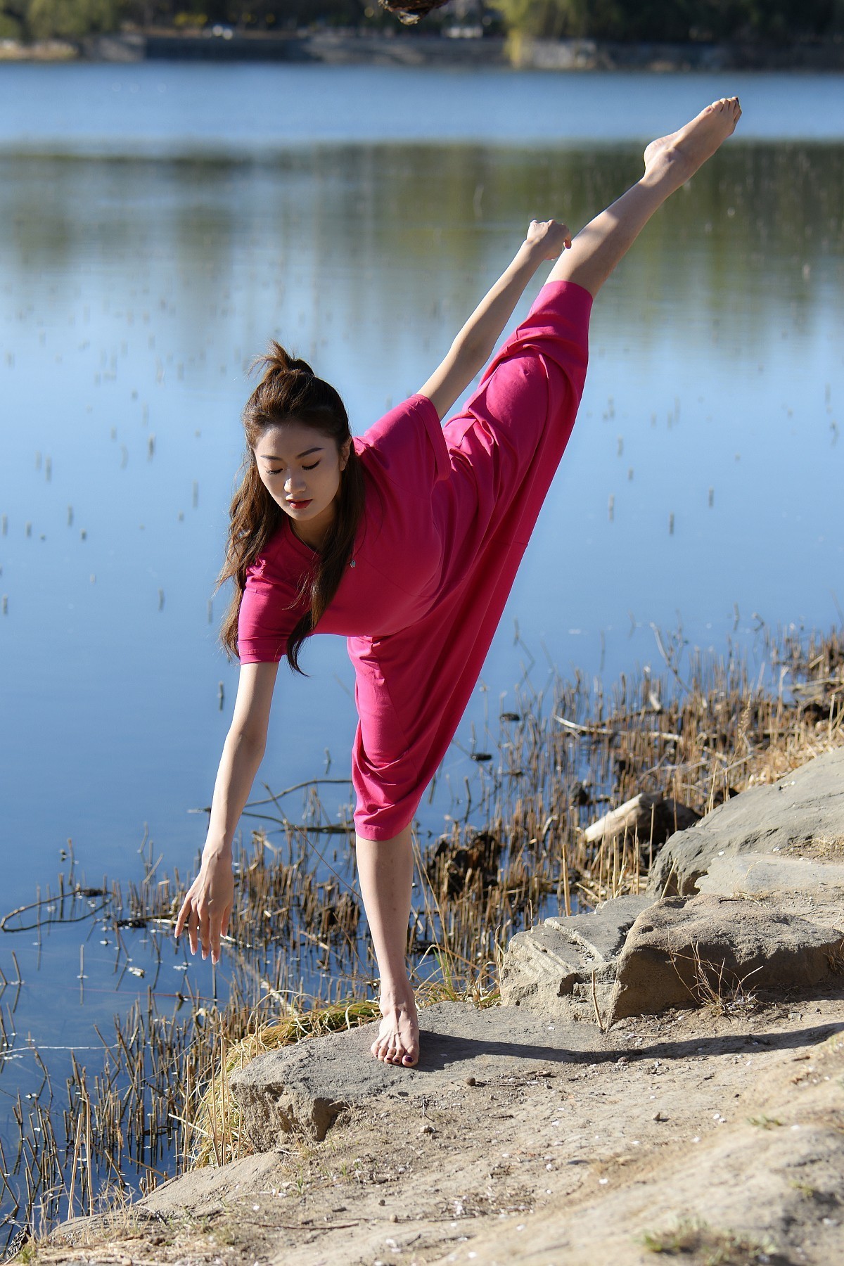 2023年第0206贴-西堤桃花人像抓拍（0329F）