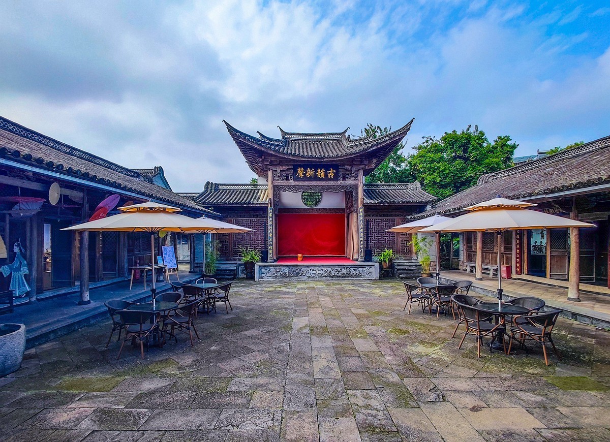 蜀滇黔渝鄂骑游随拍5——和顺古镇