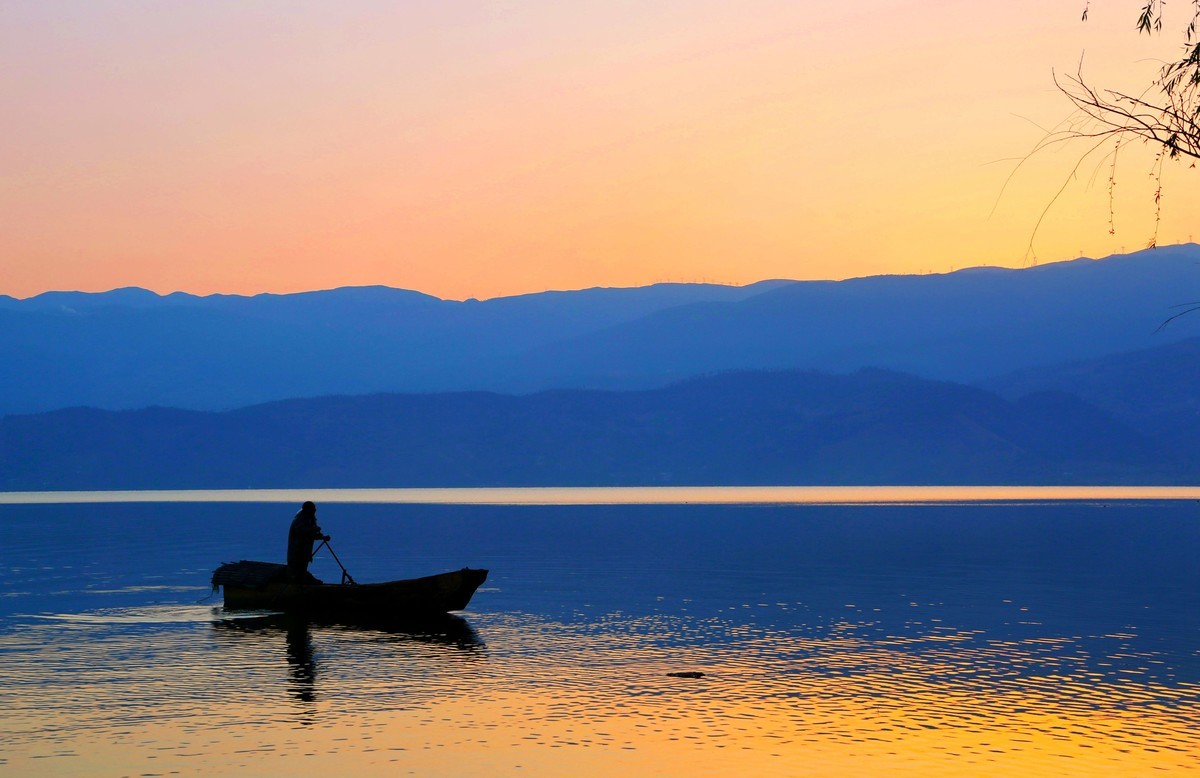 《 邛 海 》晨 拍