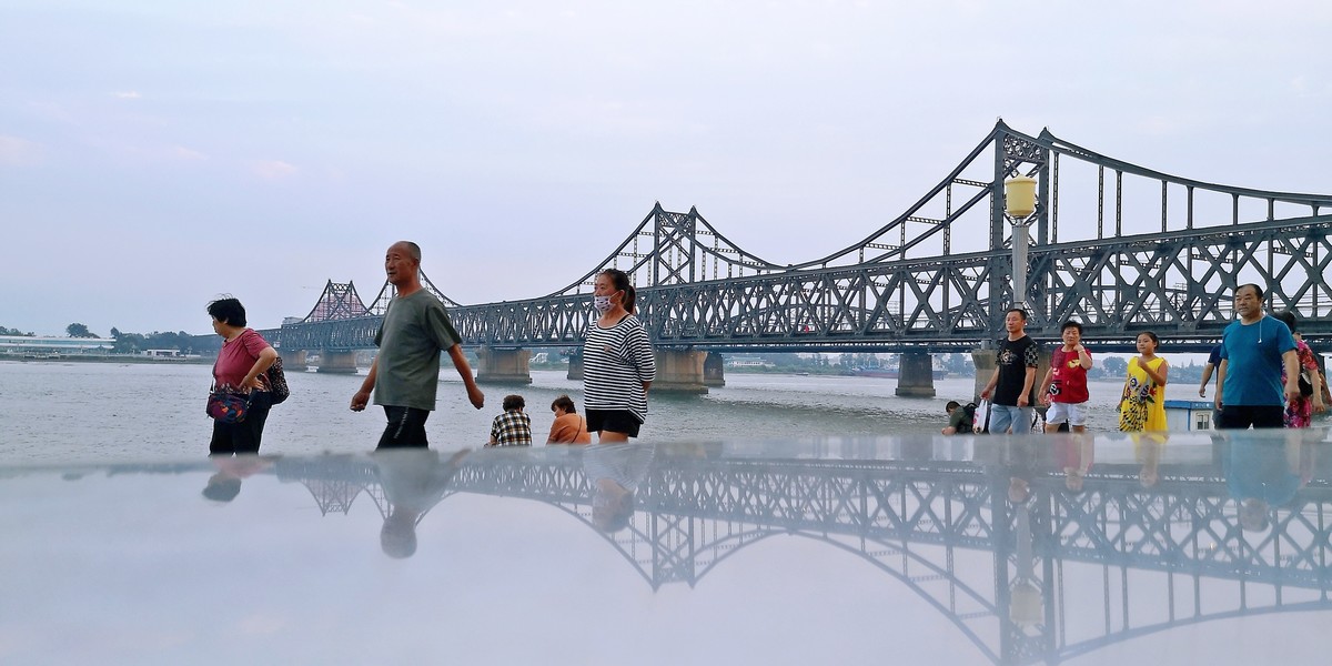 鸭绿江畔（手机版）