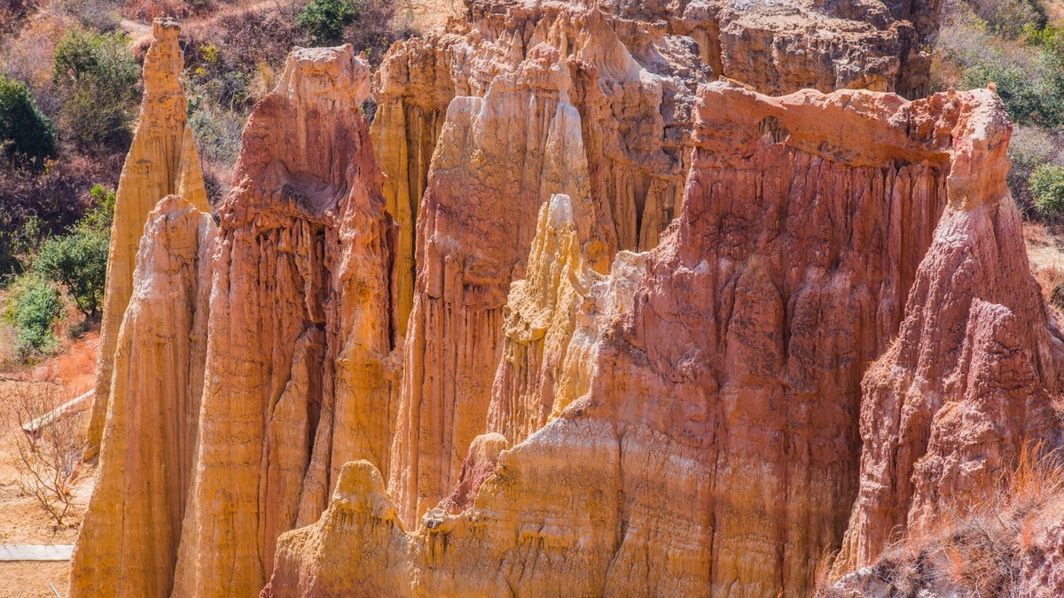 元 谋 浪 巴 铺 土 林