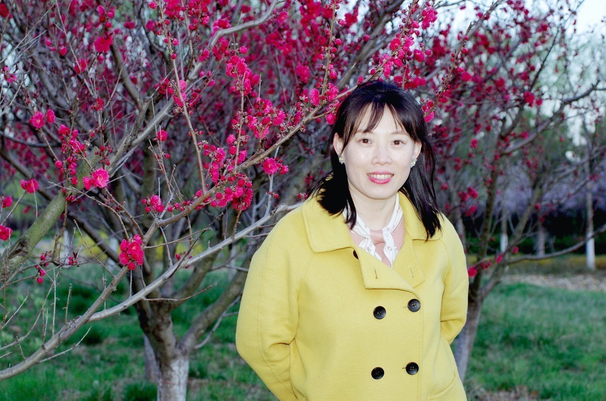 第一次给美女同事拍的片子