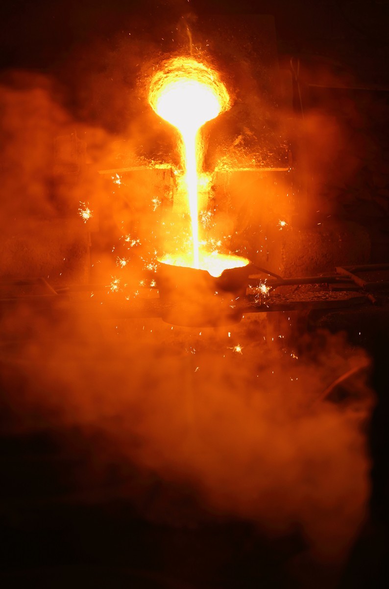 江西行—烈焰红红铸铁锅