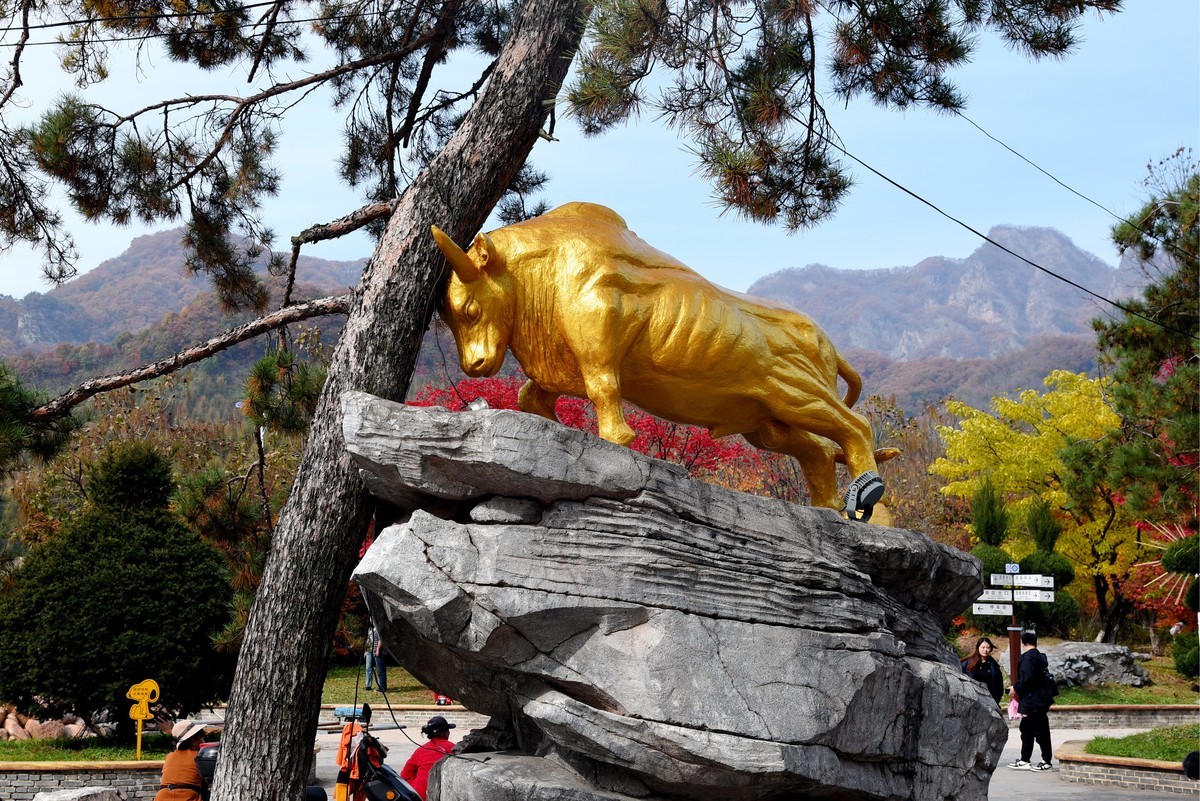 天锅古洞外景秋色（上）