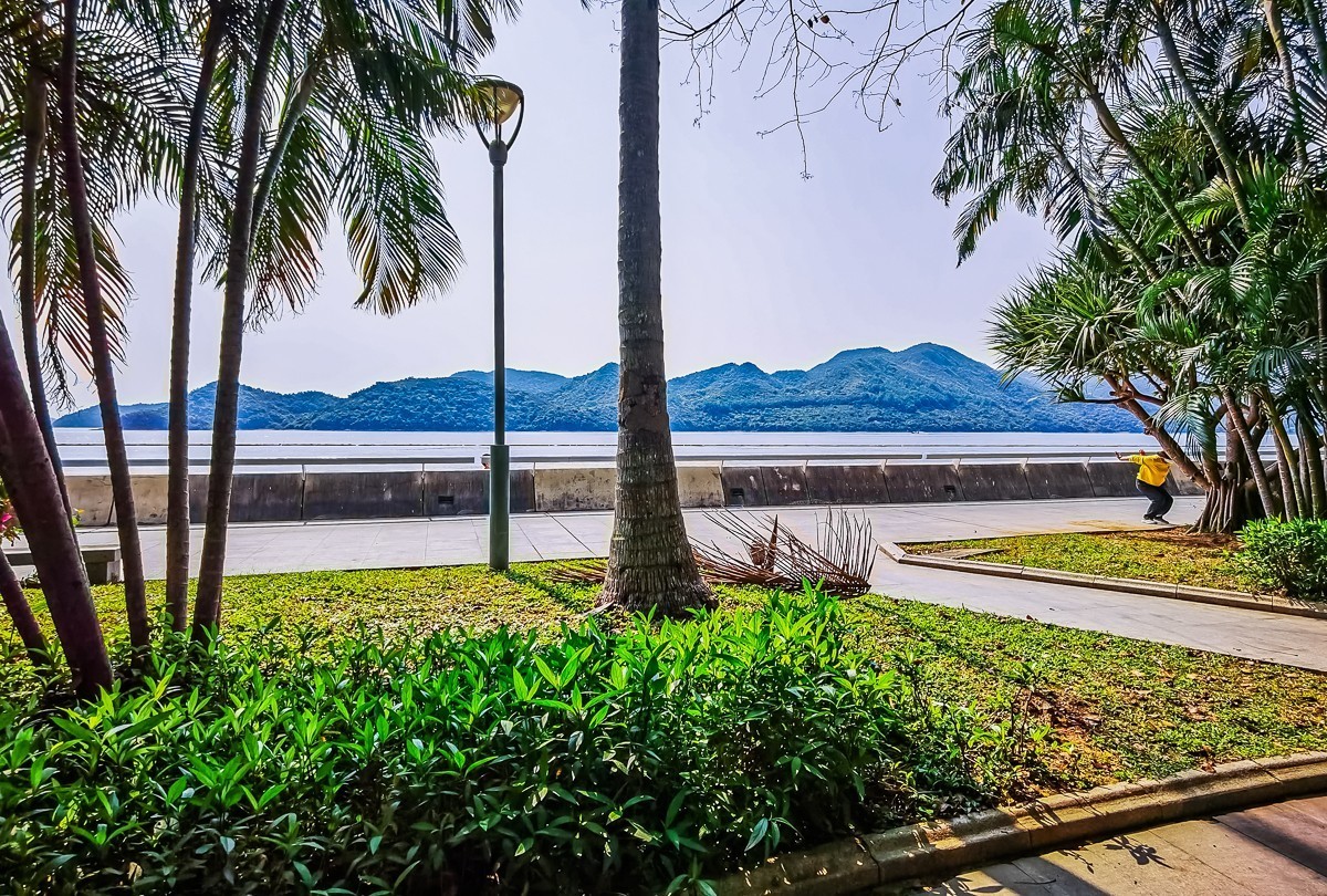 #随诗而行   海滨栈道