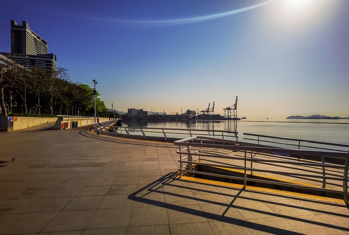 #随诗而行   海滨栈道