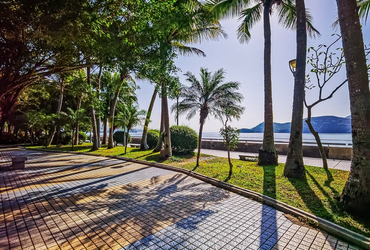 #随诗而行   海滨栈道