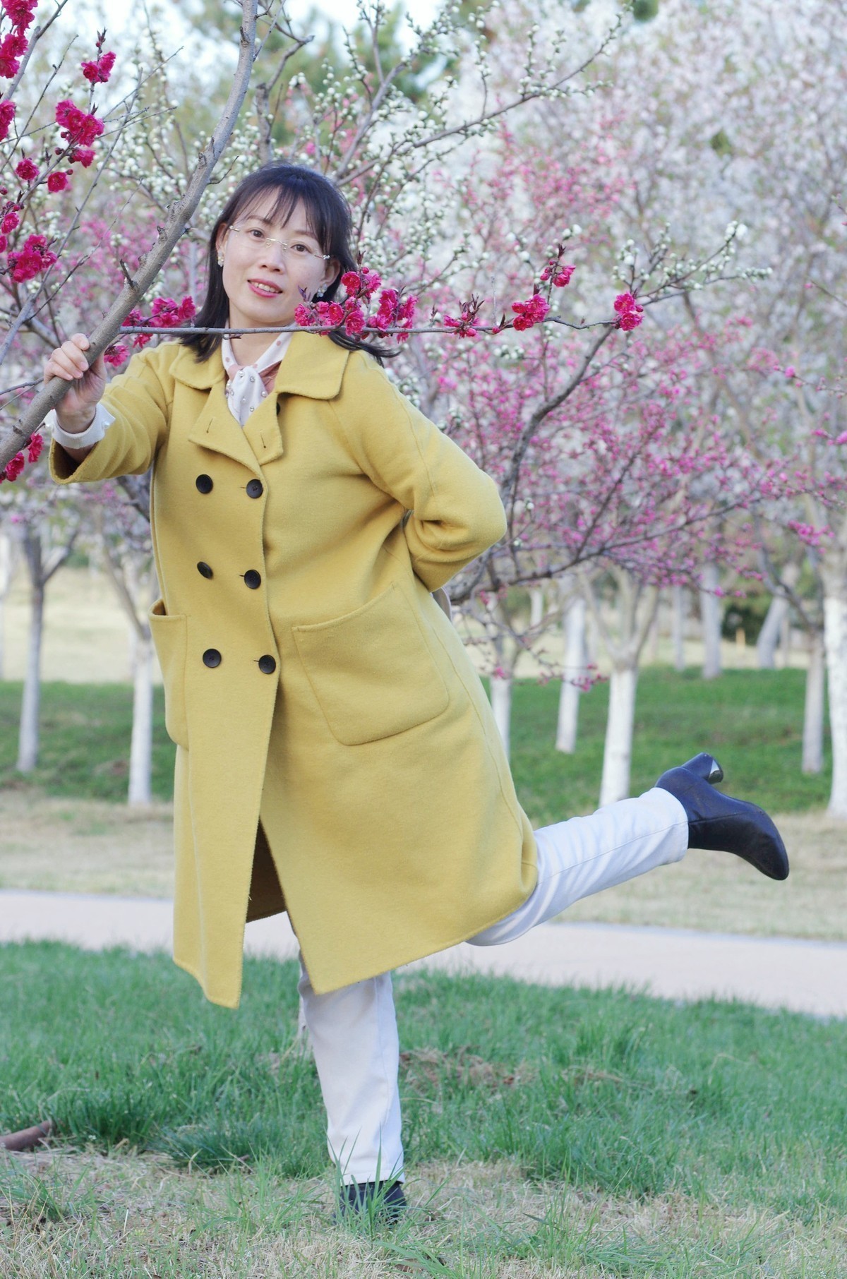 第一次给美女同事拍的片子