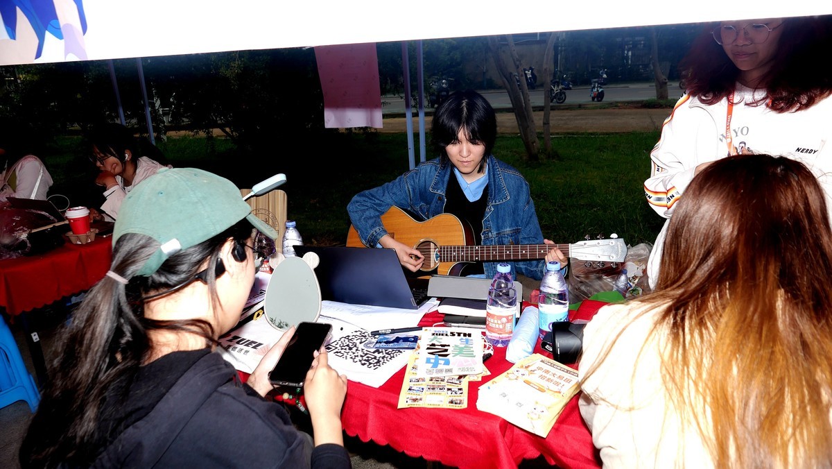 武汉中南财经政法大学---校园纪实！