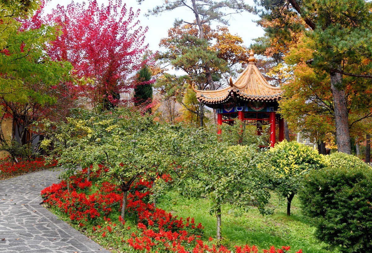 天锅古洞外景秋色（上）