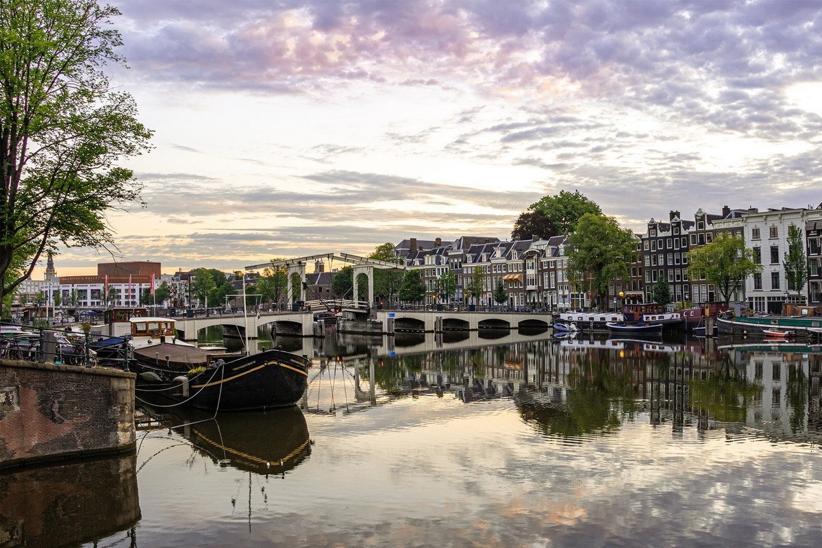 转载几幅适马 无反18-50/2.8的实拍样片       1