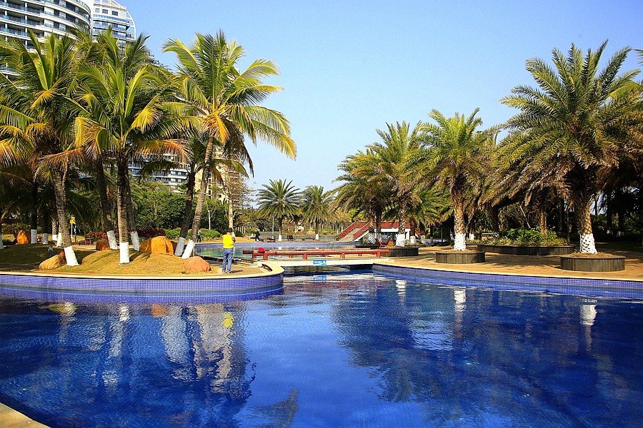 《不老松：忆海南游记》(22)海南长島兰湾小区游泳池全景图！