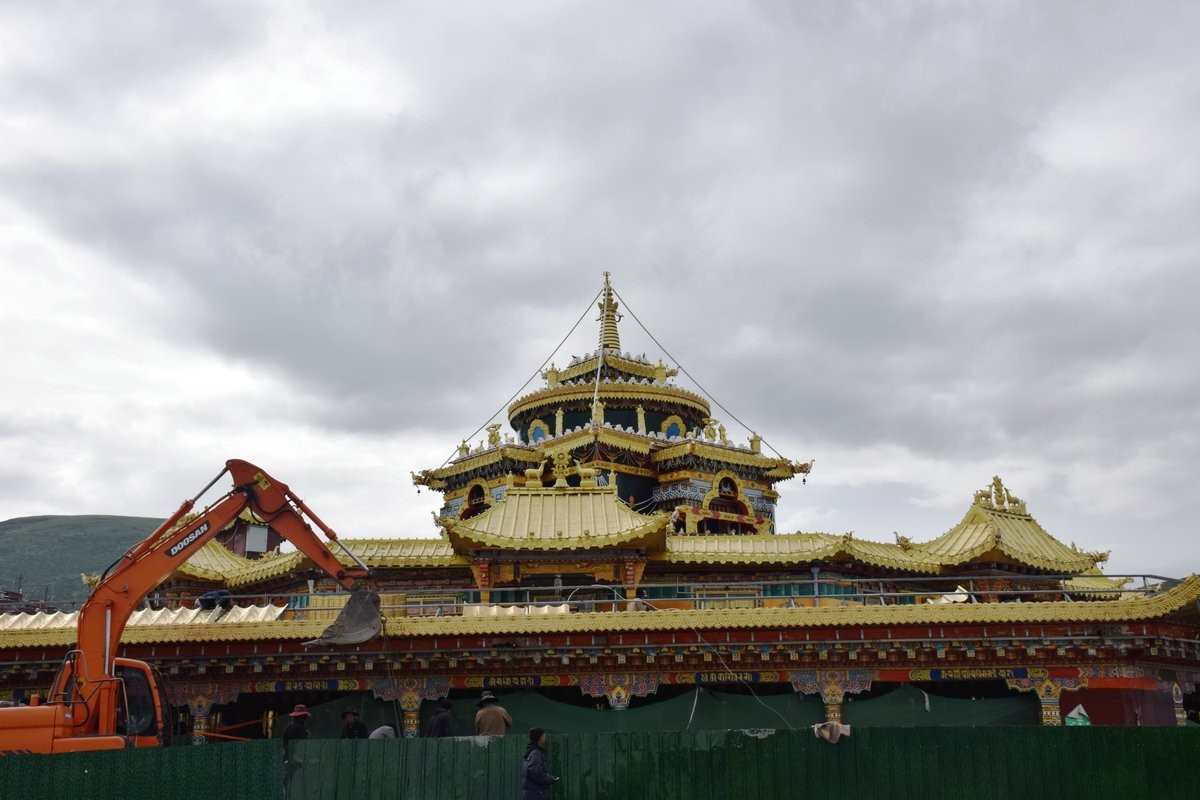 2023夏 黔赣鄂渝川（129）当整个视界充斥着红房子