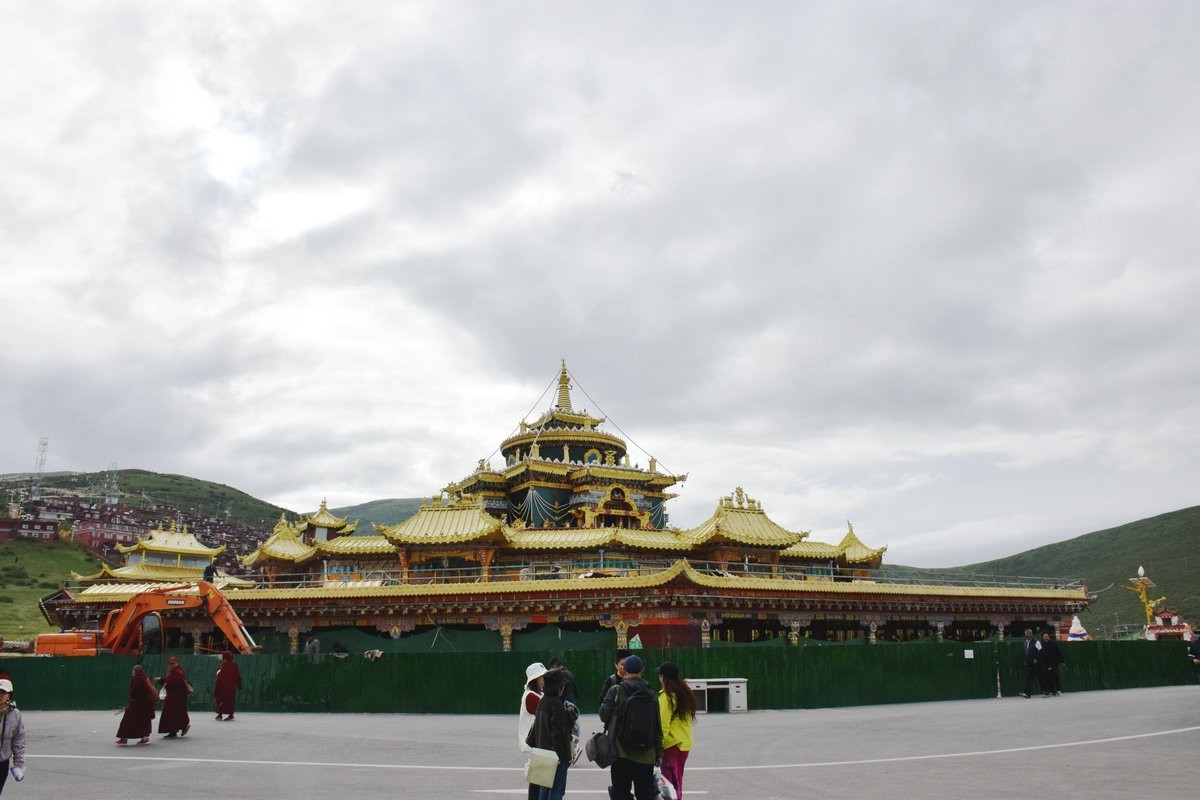 2023夏 黔赣鄂渝川（129）当整个视界充斥着红房子