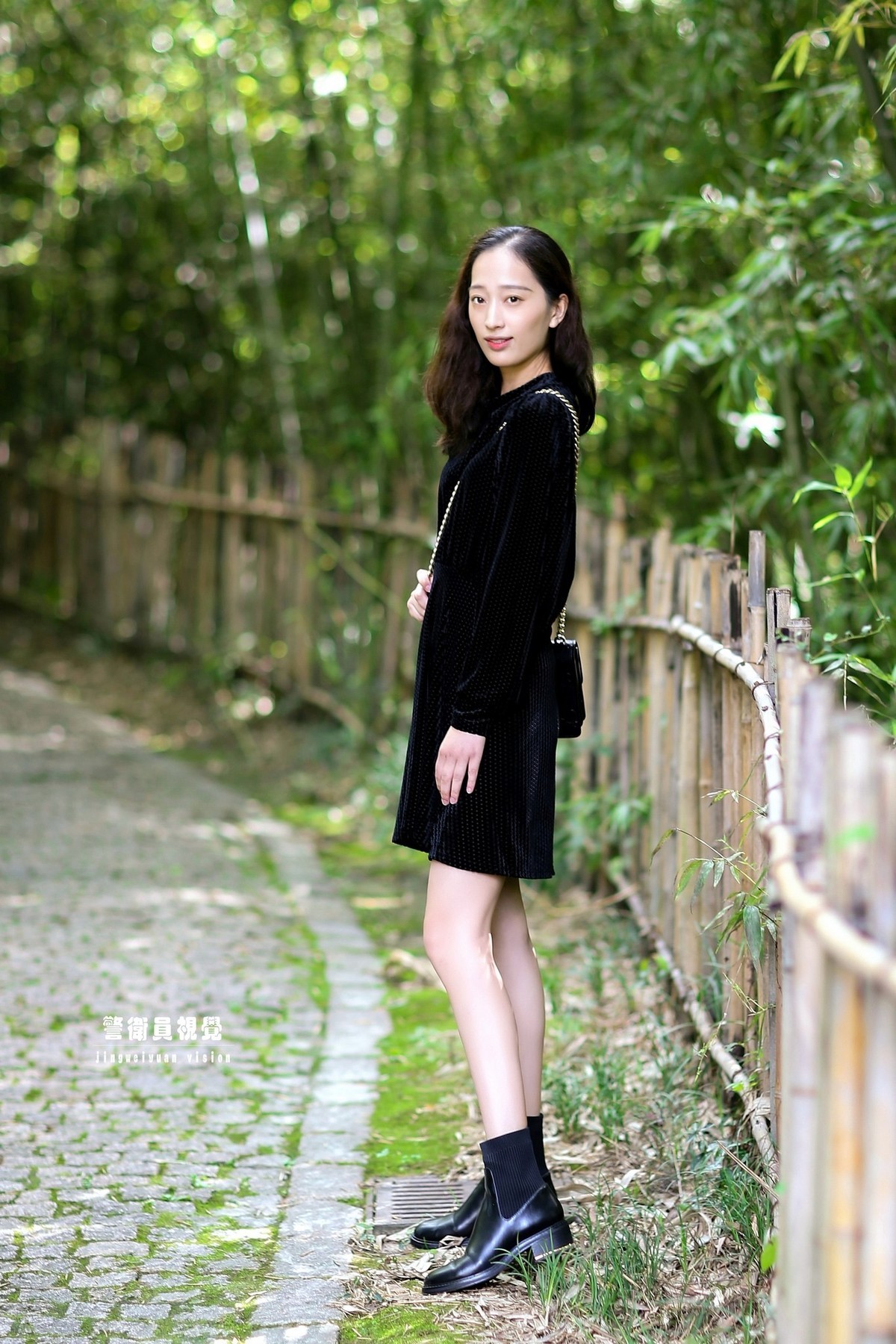【黑色连衣裙】-BY警卫员