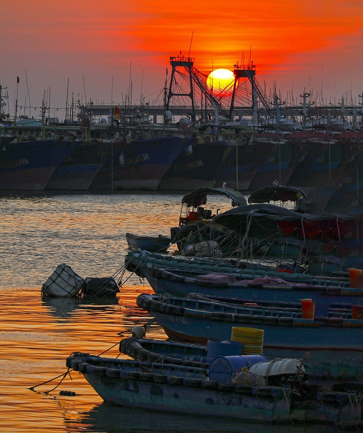 渔港落日（请假贴）