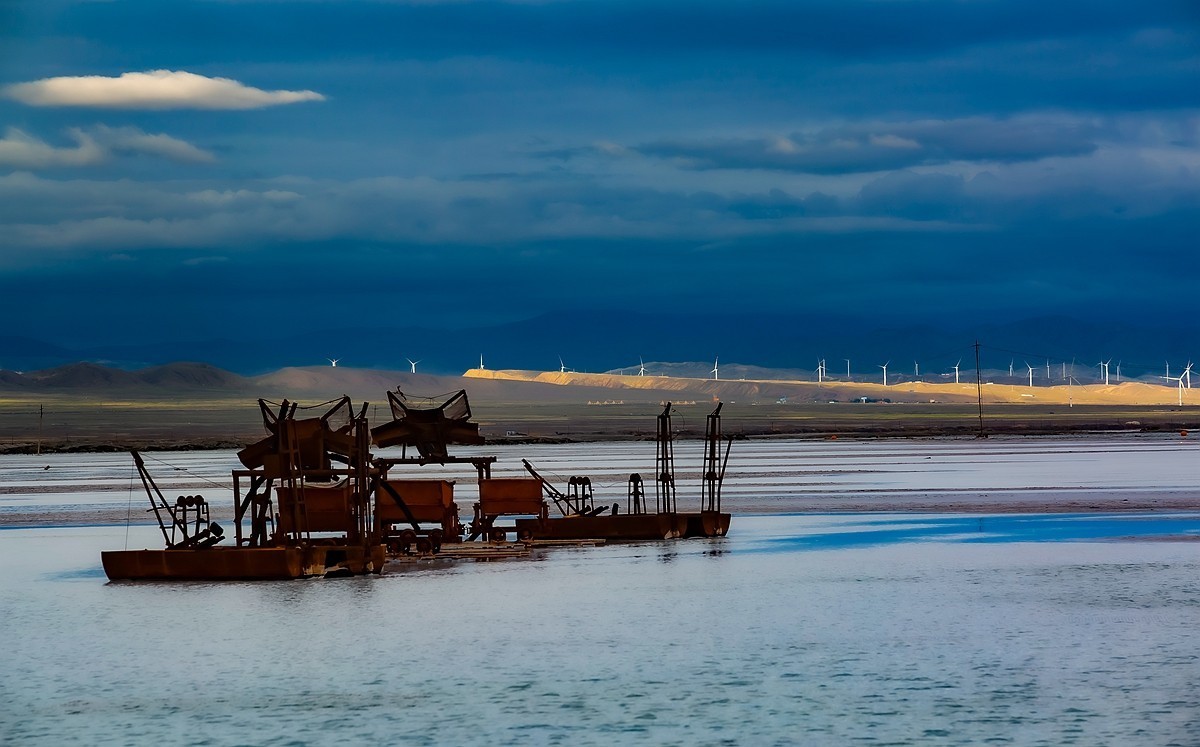 《  茶 卡 》暮 色