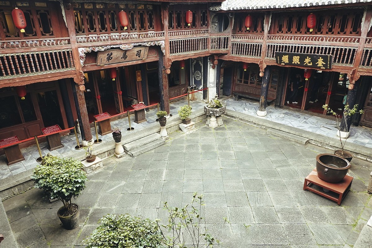 喜洲古镇，祝好友黄河两岸荣升版主！