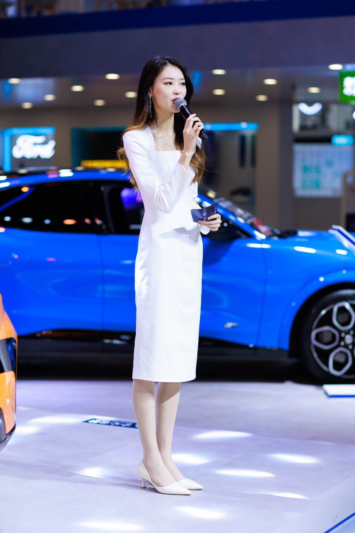 佳能EOS R6 Mark II 拍车展人像