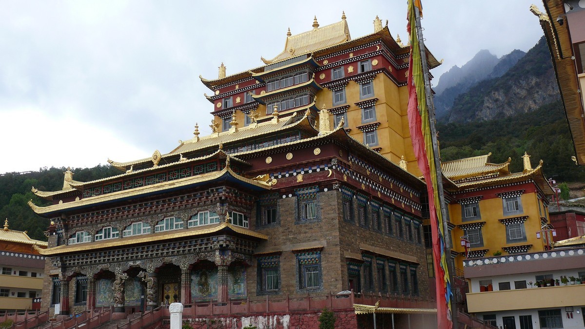 色拉尼布木里大寺