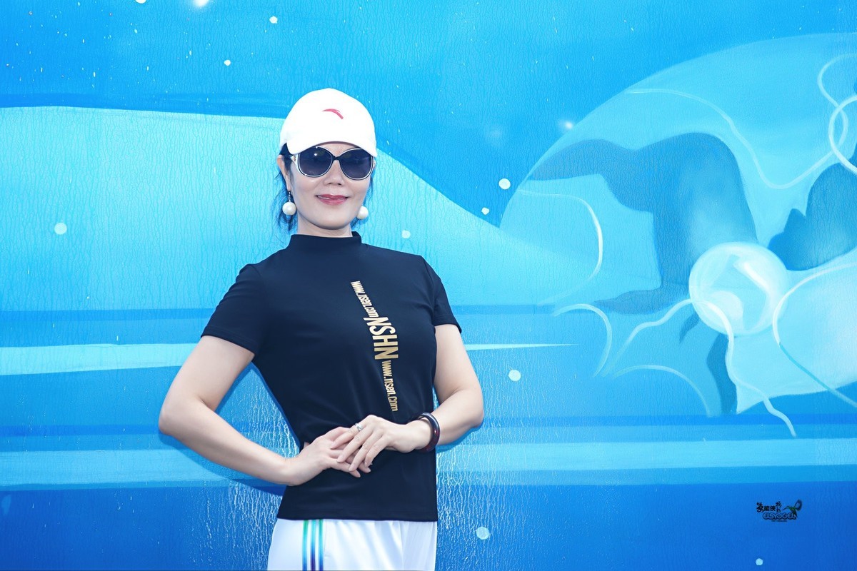 【30号智汇园美女】---小梅