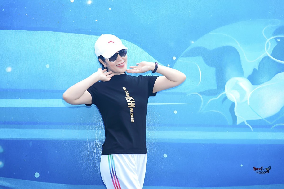 【30号智汇园美女】---小梅