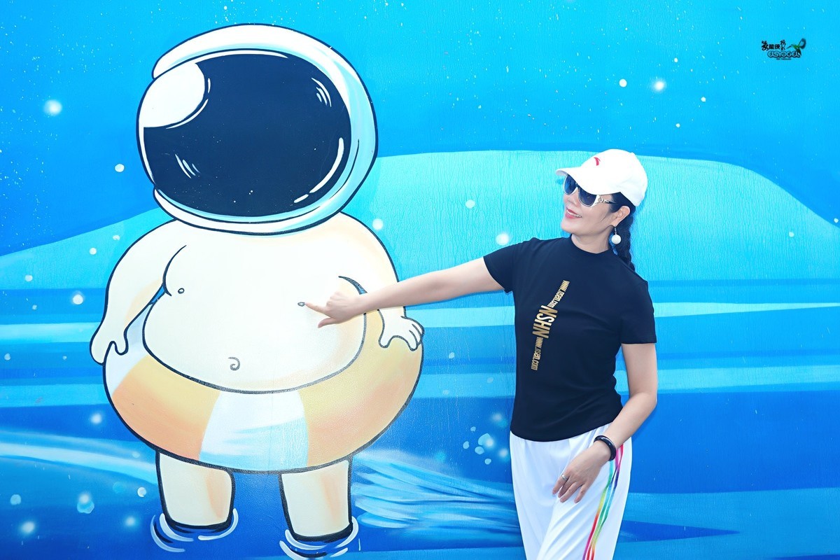 【30号智汇园美女】---小梅