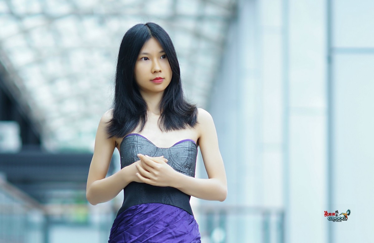 【铁轨时光】---小静儿