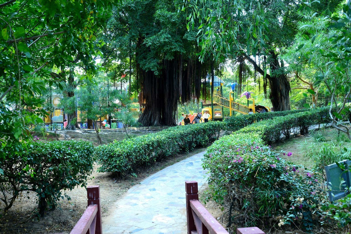 三亚——三亚河畔