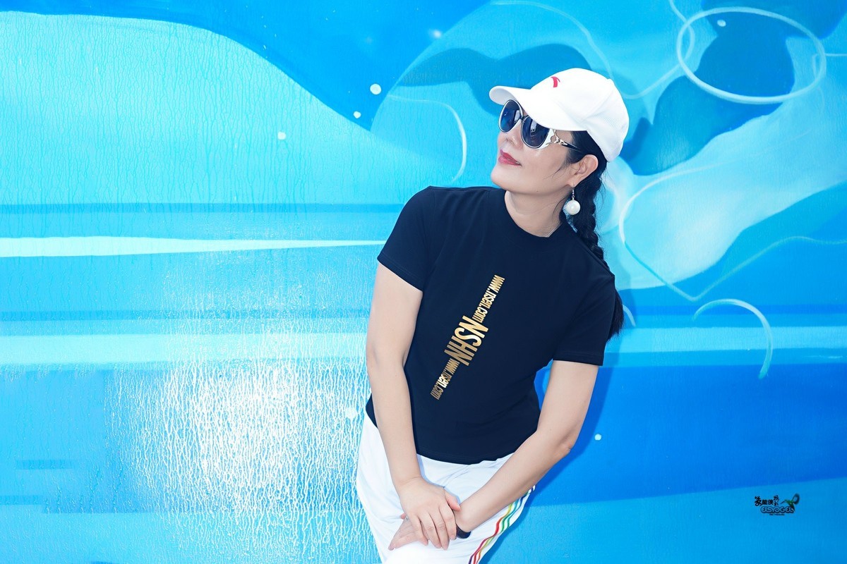 【30号智汇园美女】---小梅