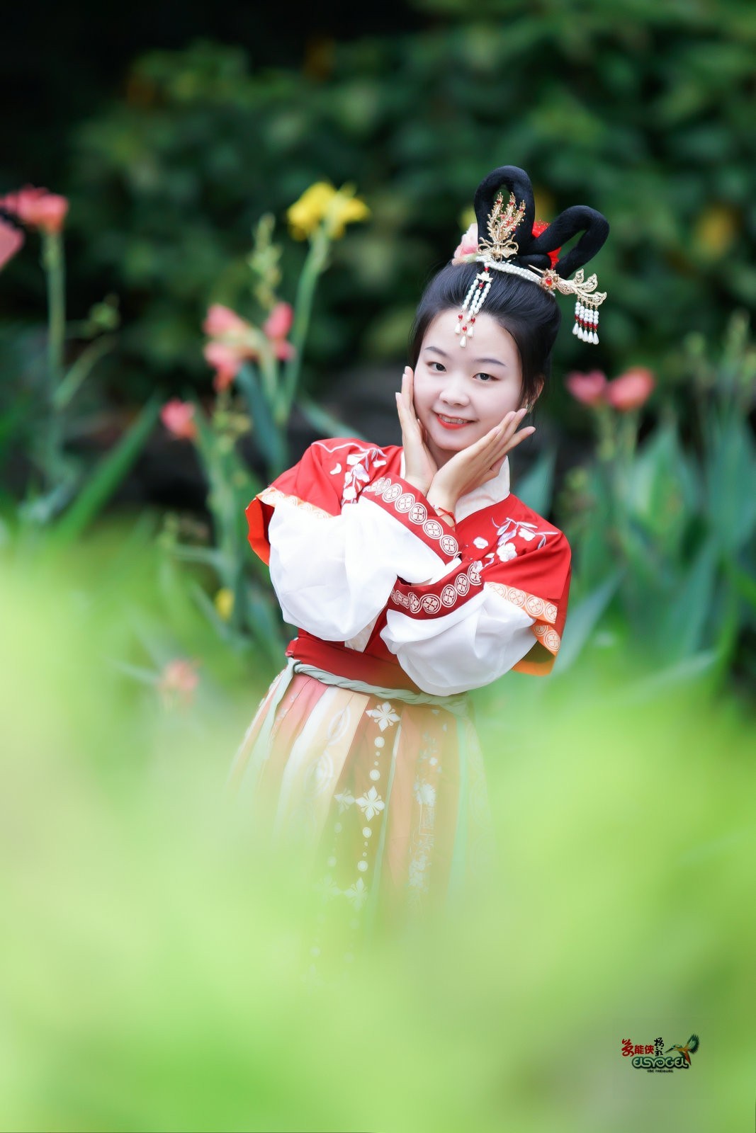 【浅笑古风女】---丽琳