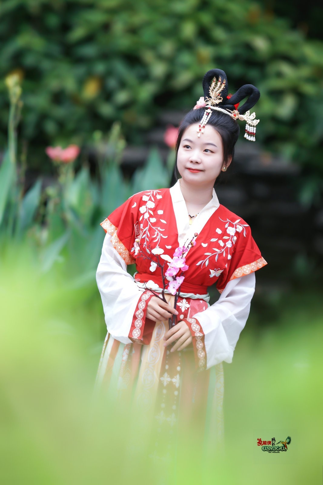 【浅笑古风女】---丽琳