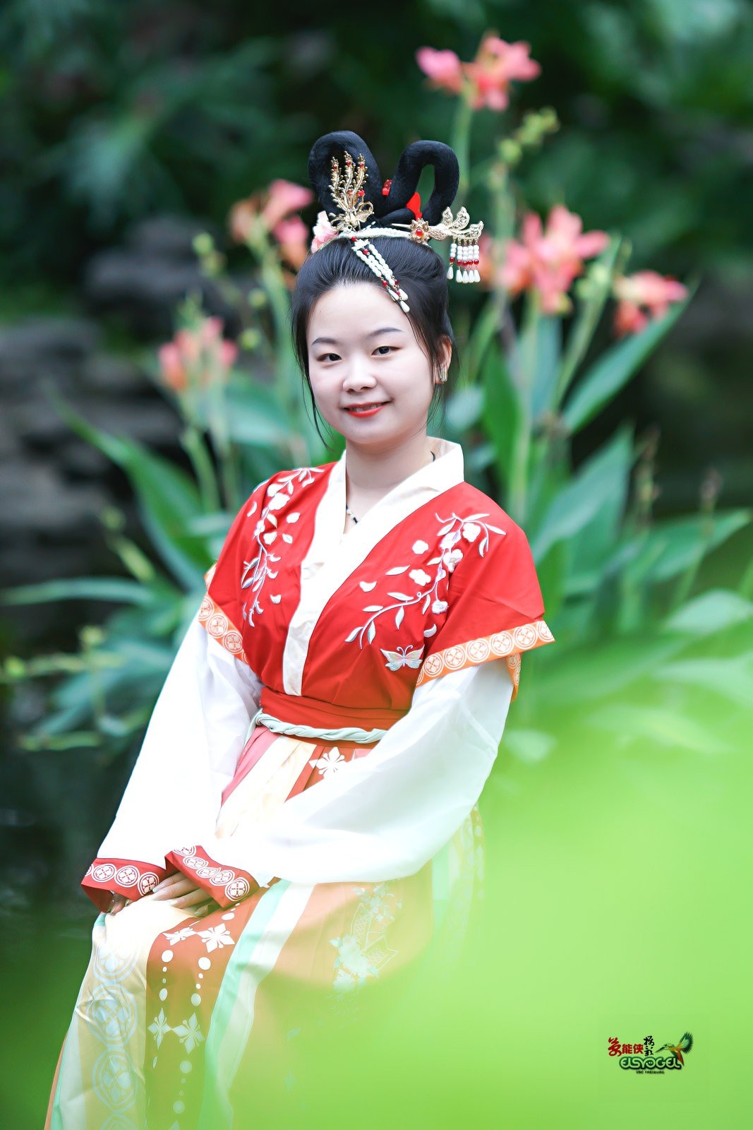 【浅笑古风女】---丽琳