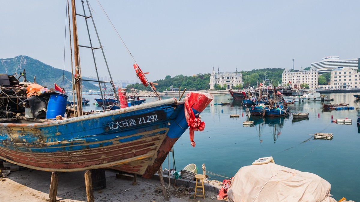 休 渔 期 的 渔 人 码 头 （ 三 ）