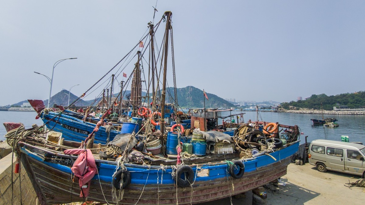 休 渔 期 的 渔 人 码 头 （ 三 ）