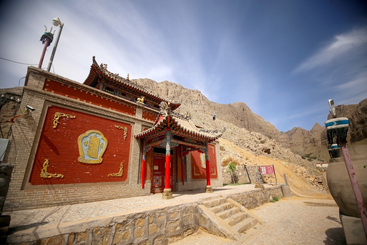 乌海迪延阿贵庙