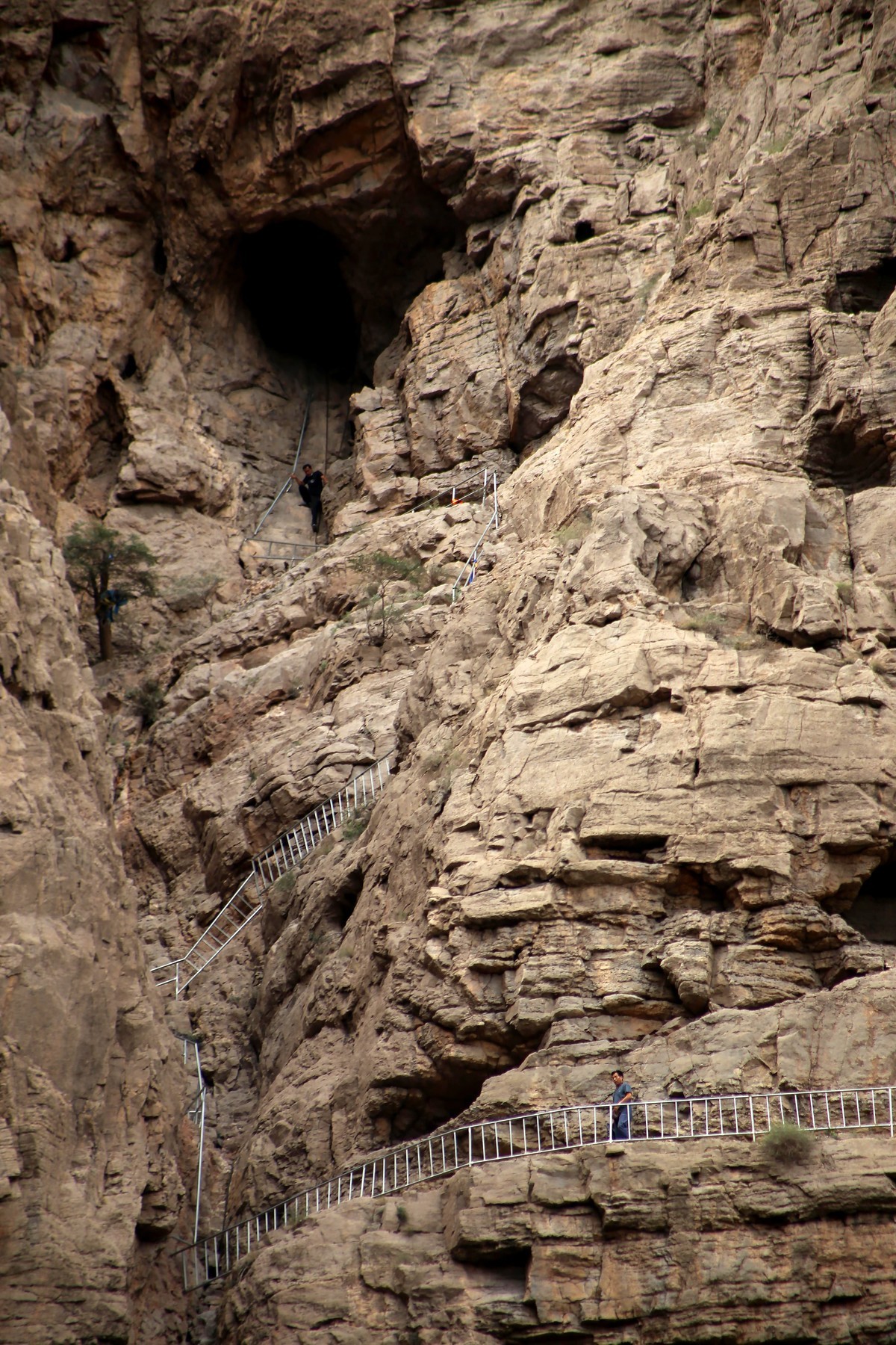 乌海迪延阿贵庙
