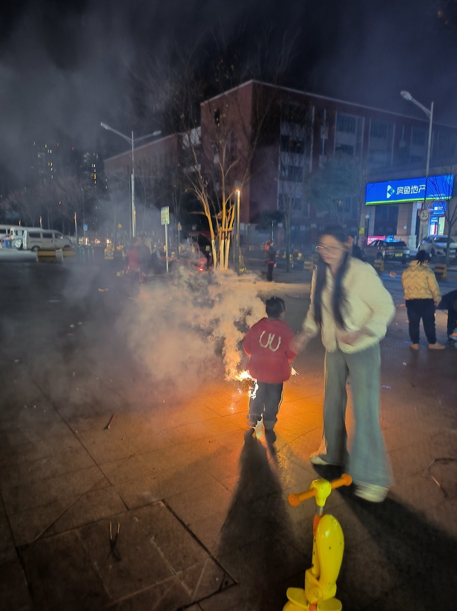 漫步星城 走街串巷（636）新年前夕