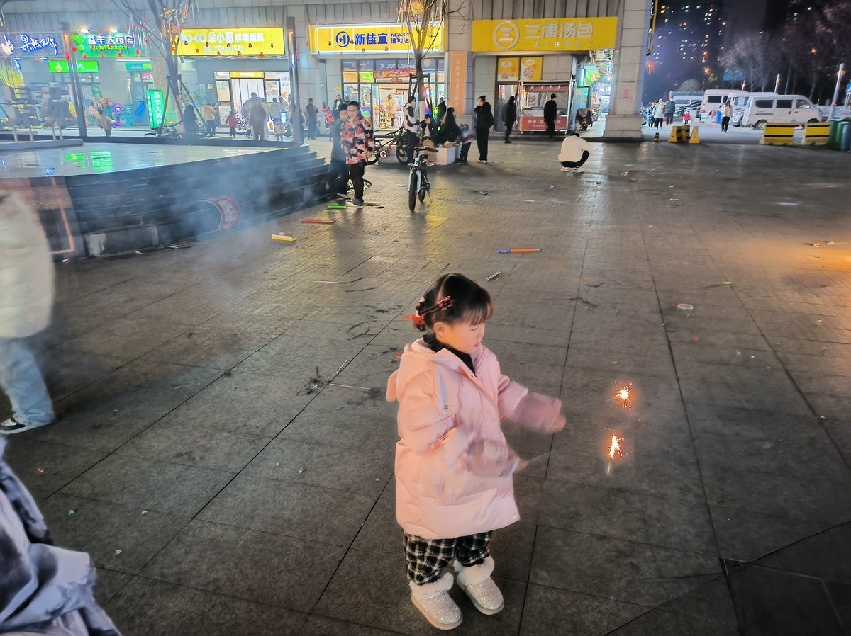 漫步星城 走街串巷（636）新年前夕