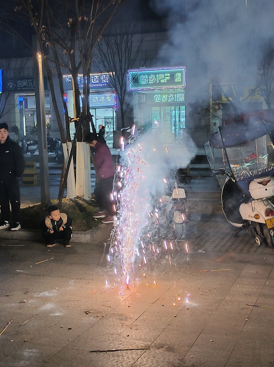 漫步星城 走街串巷（636）新年前夕